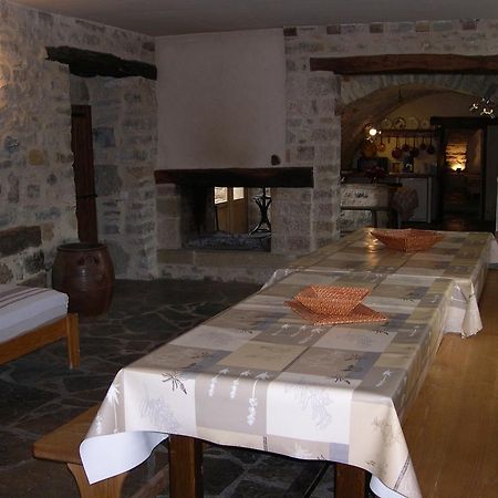 La Bergerie Bed & Breakfast Sainte-Eulalie-de-Cernon Екстериор снимка